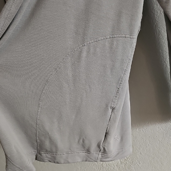 Athleta Pranayama Restore Wrap/Cardigan Light Gray - Womens Size Large - Picture 6 of 7